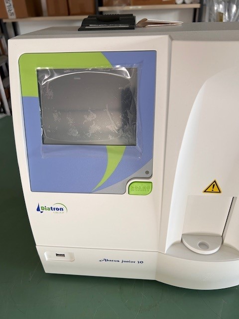 Abacus Junior 30 Hämatologie-Analyser von Diatron